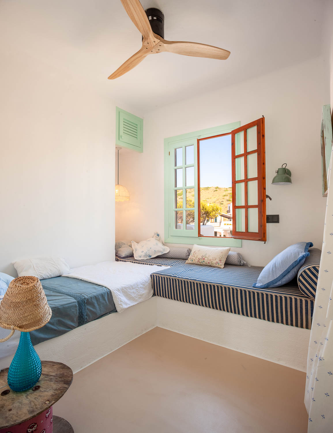 Proyecto Casas AB. Habitación con vistas de casa en Fornells (Menorca)
