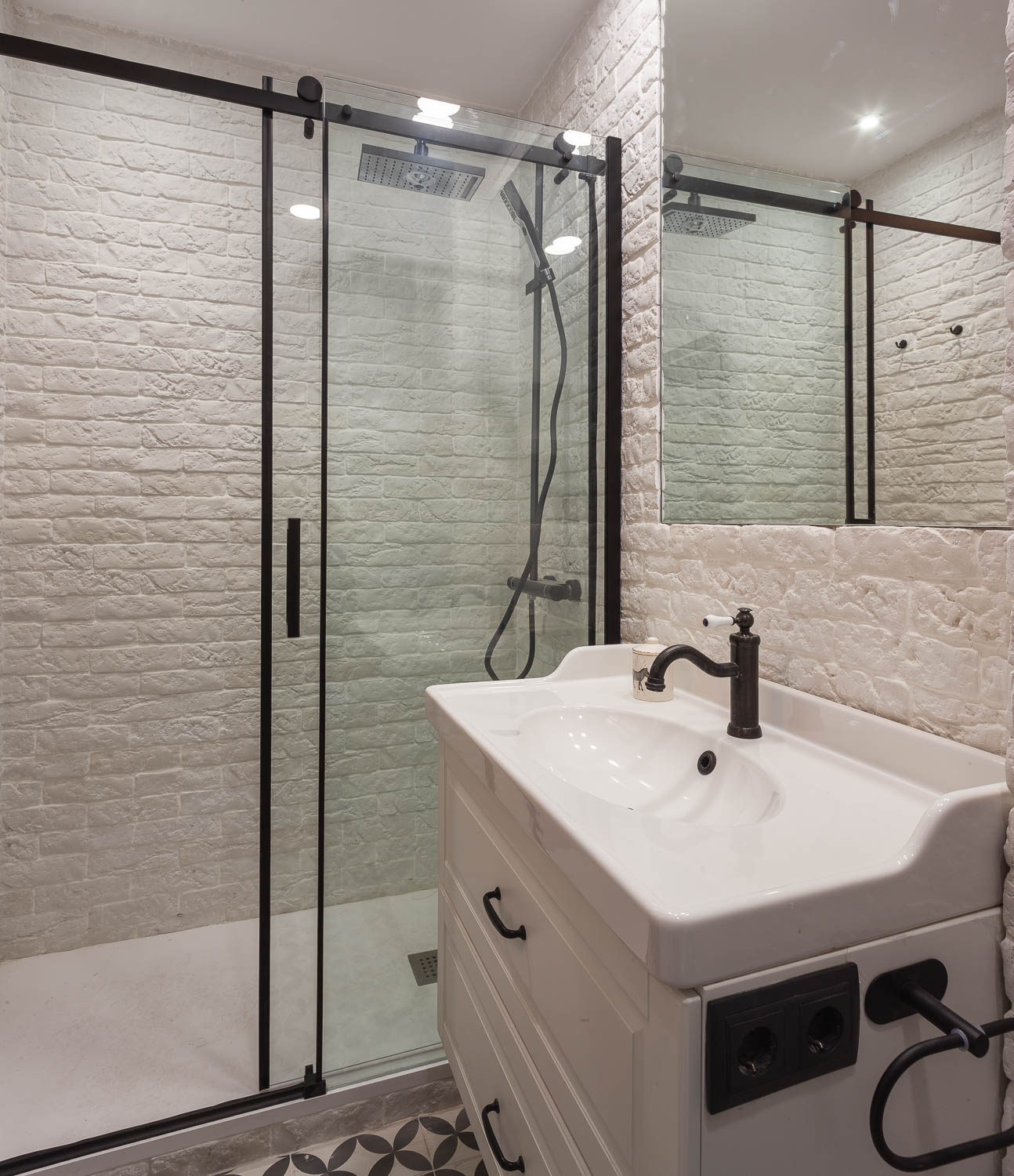Baño remodelado por Casas AB