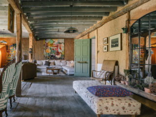 Casas AB at home